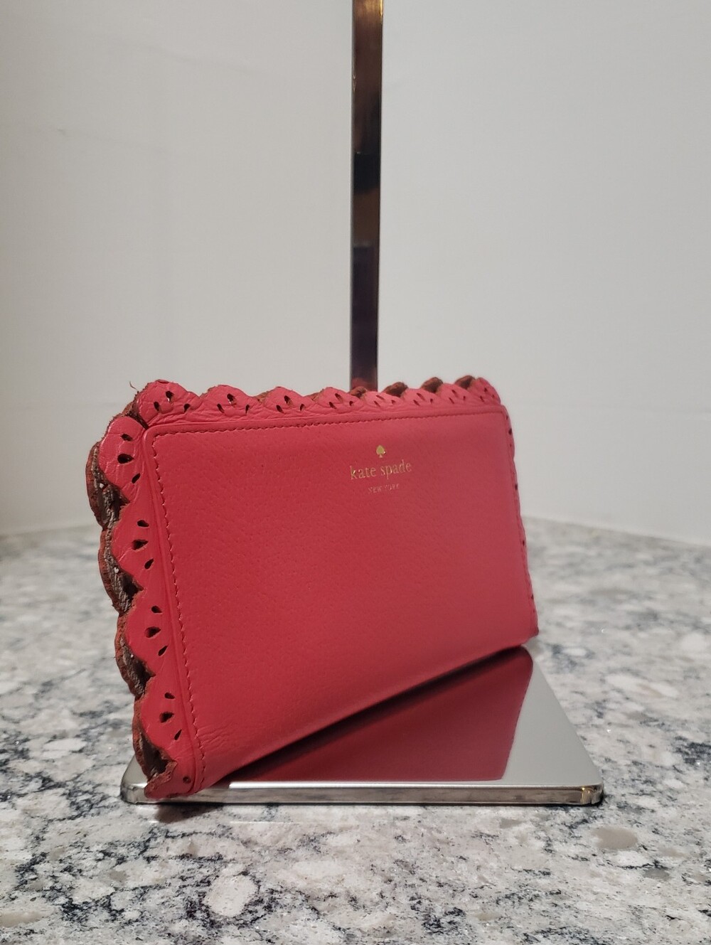 Kate Spade New York Coral Pink Scalloped Lace Trim Leather Wallet - Picture 3 of 12